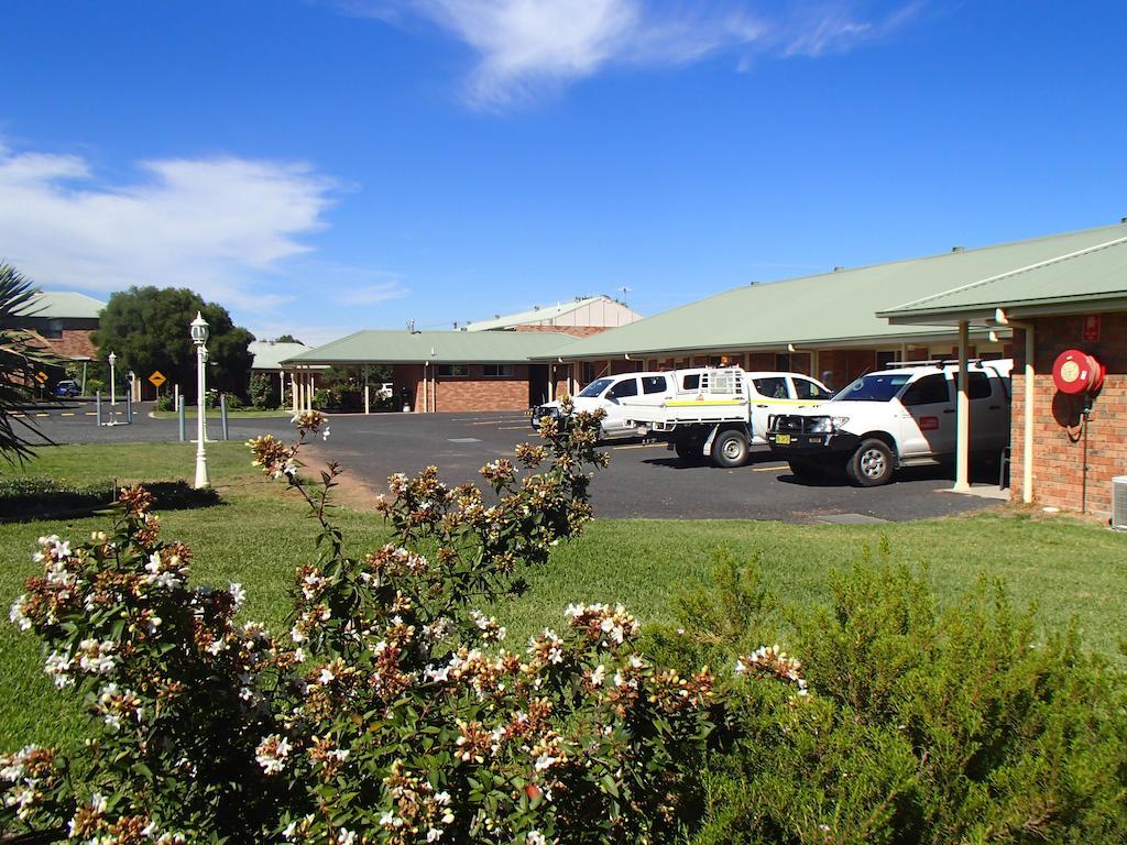 Scone Motor Inn & Apartments Extérieur photo