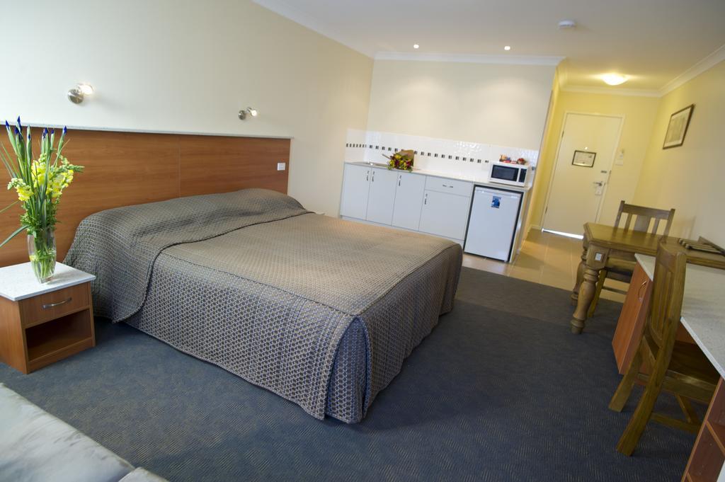 Scone Motor Inn & Apartments Extérieur photo
