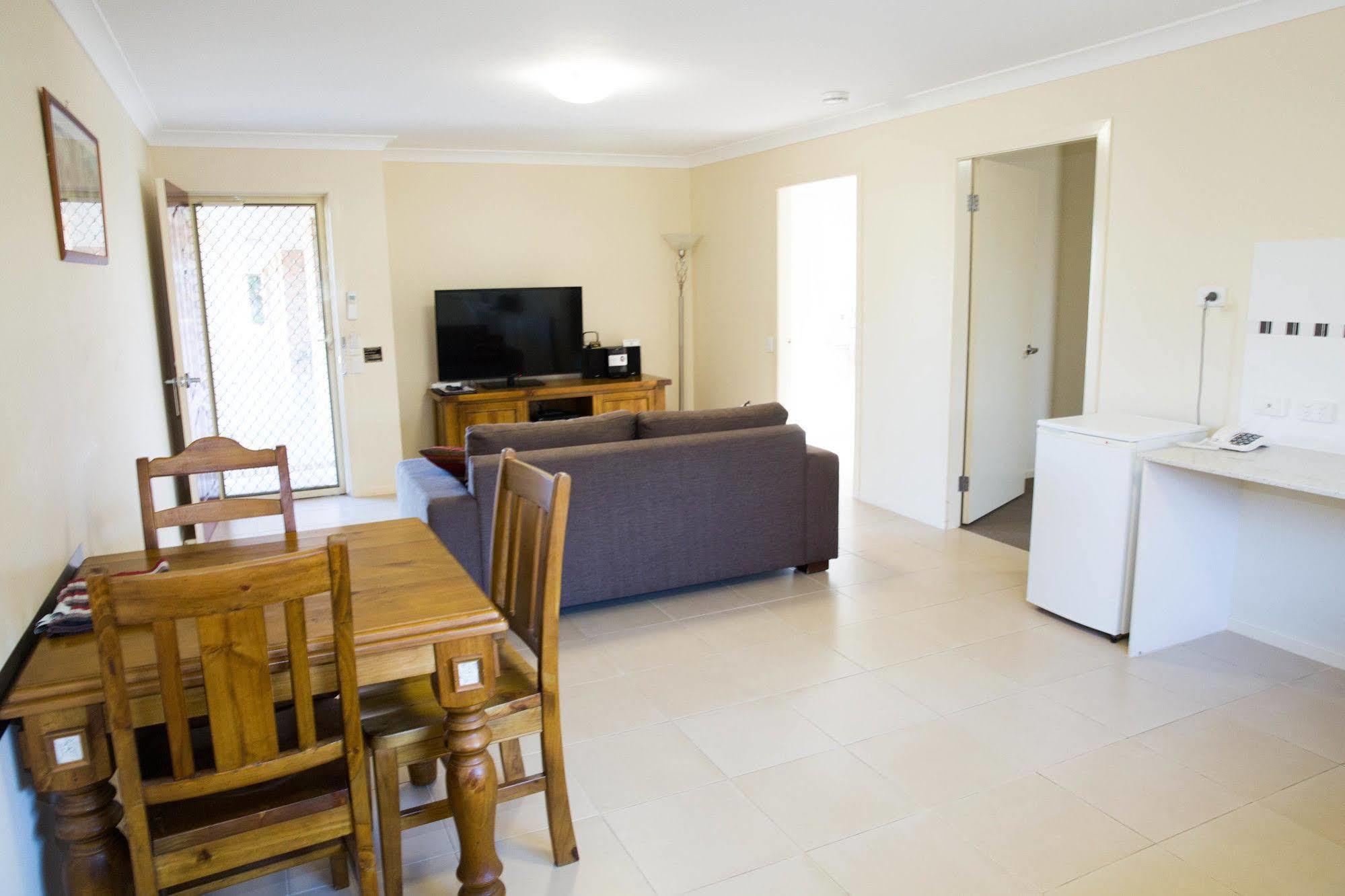Scone Motor Inn & Apartments Extérieur photo