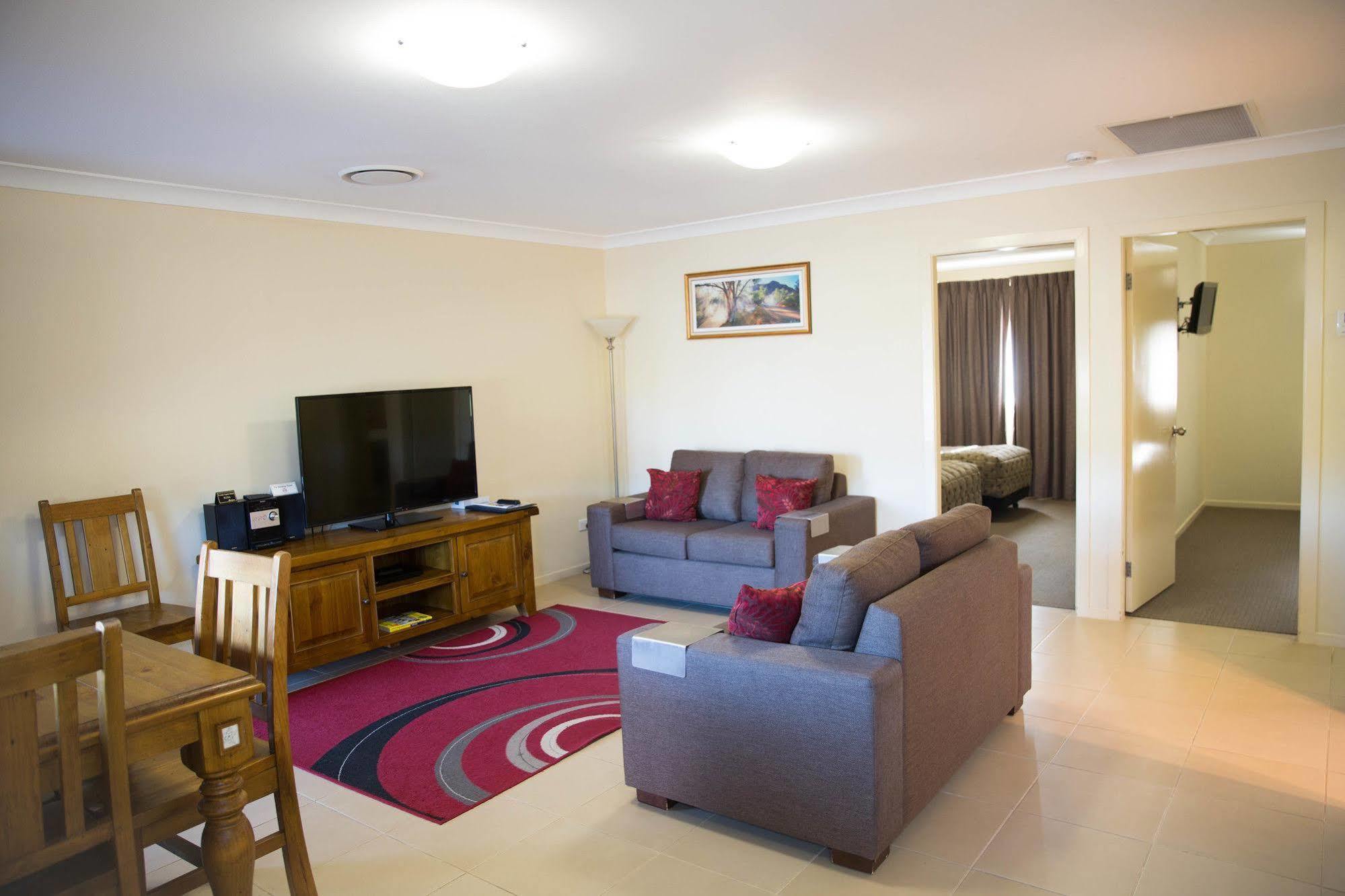 Scone Motor Inn & Apartments Extérieur photo